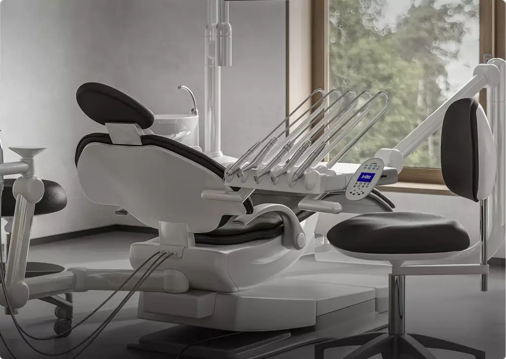 3D-interieurvisualisatie van een tandartspraktijk met behandelstoel, apparatuurarmen, bedieningspaneel en raamzicht