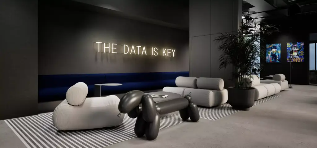 Kantoorvisualisatie van een moderne loungezone met sculpturale banken, grote kamerplant en neonletters aan de wand