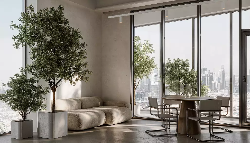 Virtuele rondleiding door een loungehoek met bank, ronde tafel, potplanten en ramen met stadszicht