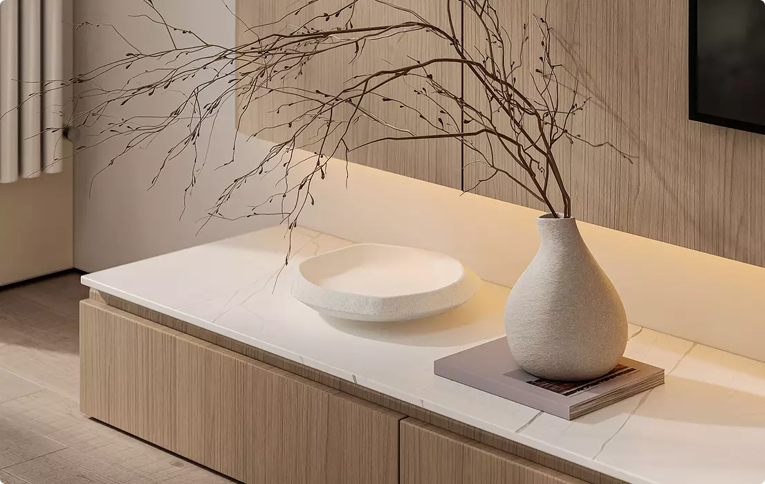 Vastgoedvisualisatie van een houten console met marmeren blad, keramische vaas, takken, schaal en warm licht