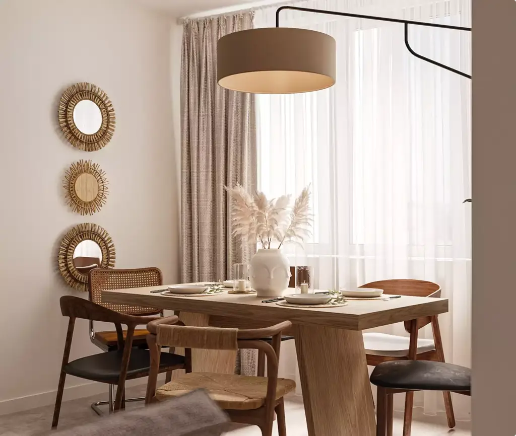 Eethoek met houten tafel en stoelen bij het raam in een japandi-appartementinterieur