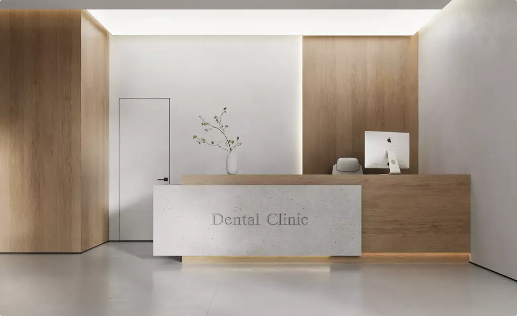Rendering della reception di uno studio dentistico minimale con texture in legno e bancone d'accoglienza elegante