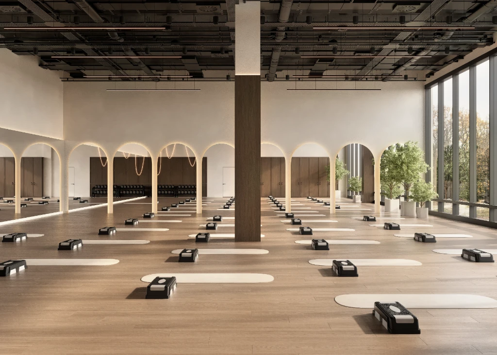 Rendu 3D d'un intérieur de salle de sport moderne et spacieux avec parquet, arches et grandes fenêtres.