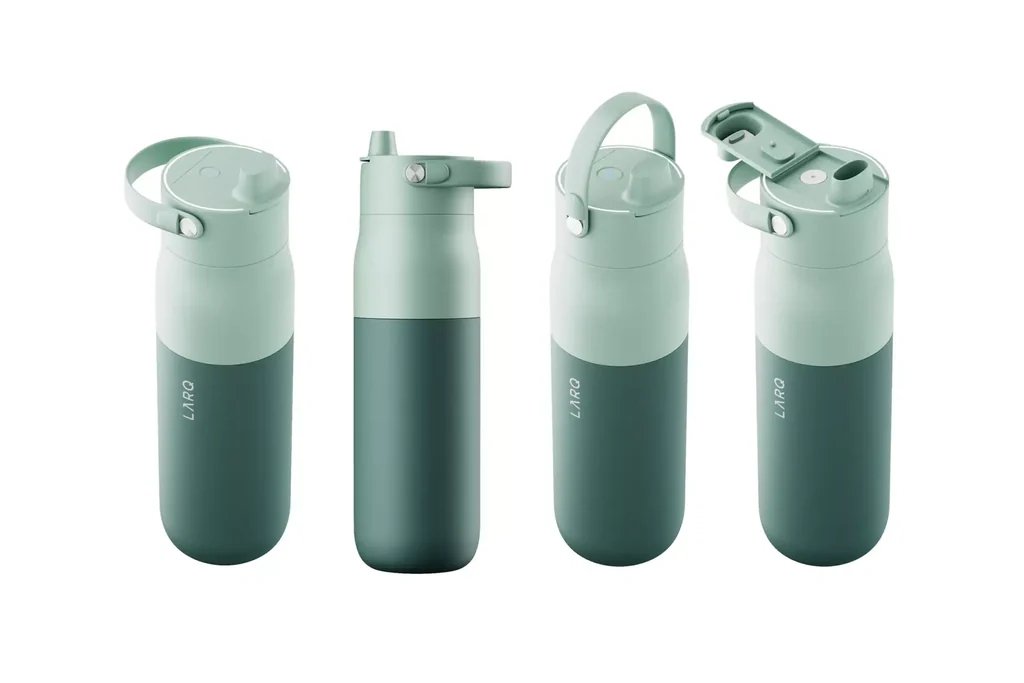 Groene LARQ-drinkfles met vier standen van de dop en het draaghengsel
