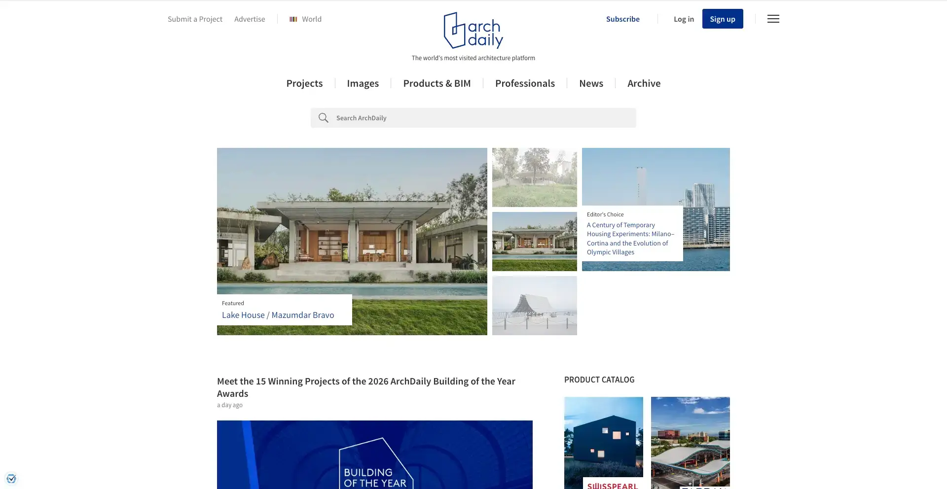ArchDaily homepage displaying architectural projects and building awards