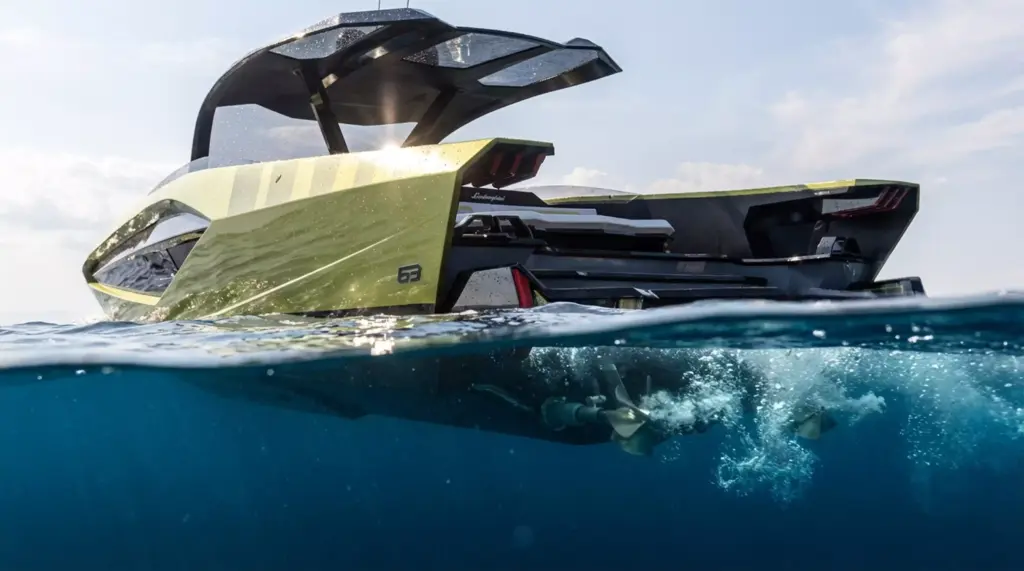 acht rendering at sea from split waterline angle showing sleek yacht design and propeller bubbles underwater